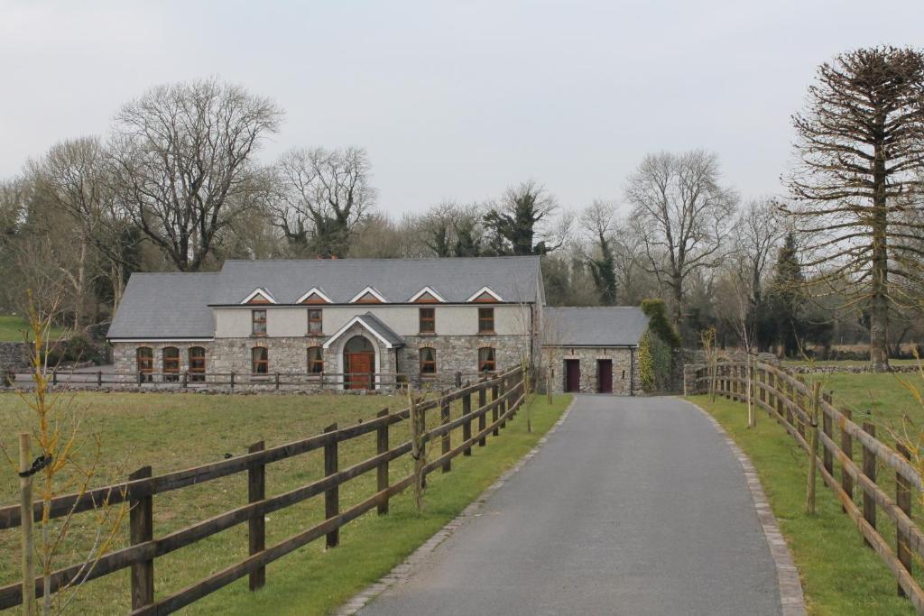 Moynure House Boutique B&B & Separate Two Bedroom Chalet Athlone Eksteriør billede